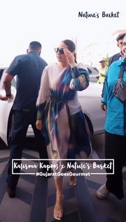 Karisma Kapoor feet photo thumbnail