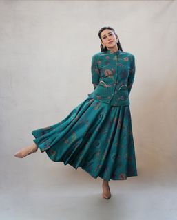 Karisma Kapoor feet photo 13