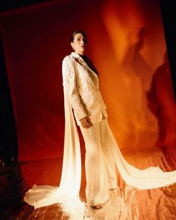Karisma Kapoor feet photo 19
