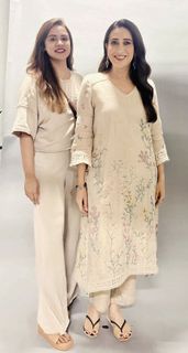 Karisma Kapoor feet photo 1