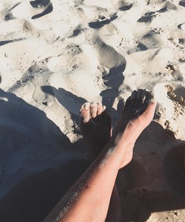 Karla Farfán feet photo 5