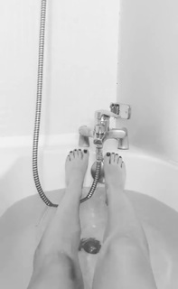 Karla Farfán feet photo 18