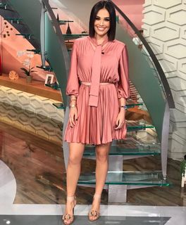 Karla Martinez feet photo 7