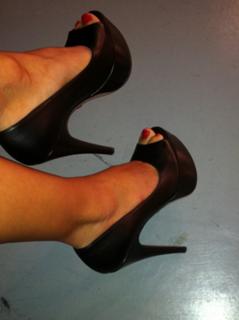 Karla Martinez feet photo 14