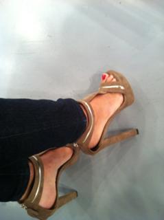Karla Martinez feet photo 12