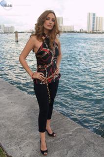 Karla Monroig feet photo 3