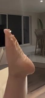 Karla Monroig feet photo 12