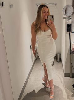 Karla Monroig feet photo 3