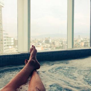 Karla Souza feet photo thumbnail