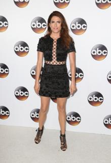 Karla Souza feet photo thumbnail