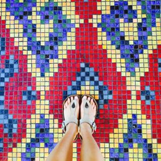 Karla Souza feet photo thumbnail