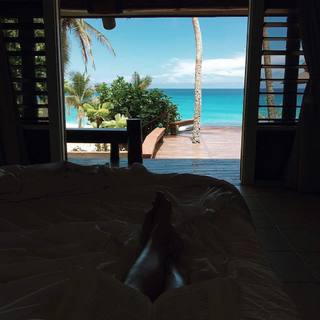 Karla Souza feet photo thumbnail