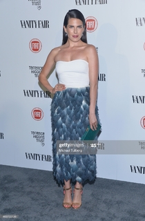 Karla Souza feet photo thumbnail