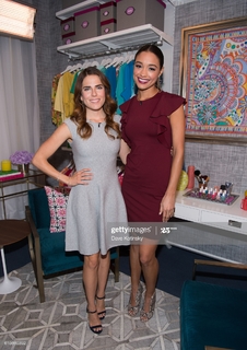 Karla Souza feet photo thumbnail