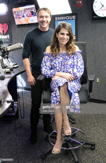 Karla Souza feet photo thumbnail