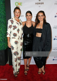 Karla Souza feet photo thumbnail