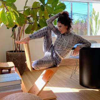 Karla Souza feet photo thumbnail