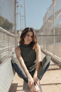 Karla Souza feet photo thumbnail