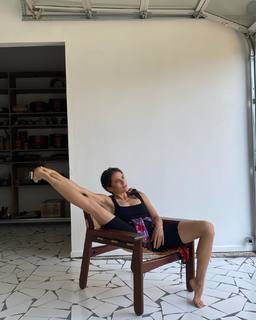 Karla Souza feet photo thumbnail
