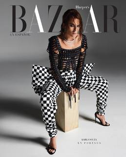 Karla Souza feet photo thumbnail