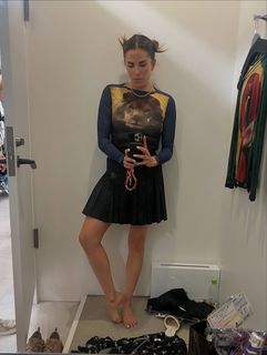 Karla Souza feet photo thumbnail