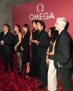 Karla Souza feet photo thumbnail