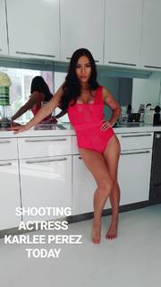 Karlee Perez feet photo 3