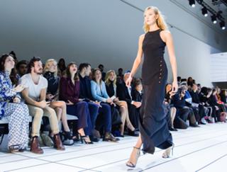 Karlie Kloss feet photo thumbnail