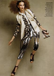 Karlie Kloss feet photo thumbnail