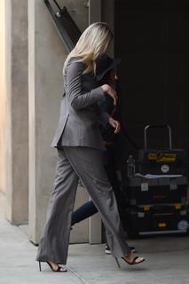 Karlie Kloss feet photo thumbnail