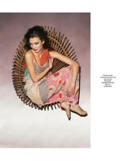 Karlie Kloss feet photo thumbnail