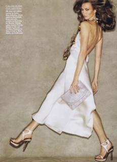 Karlie Kloss feet photo thumbnail
