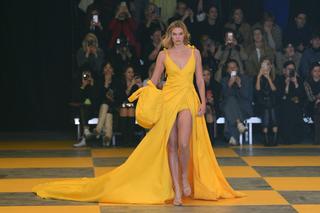 Karlie Kloss feet photo thumbnail