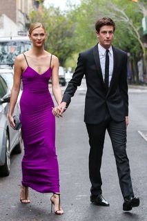 Karlie Kloss feet photo thumbnail