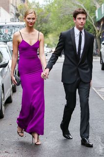 Karlie Kloss feet photo thumbnail