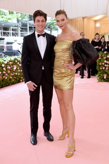 Karlie Kloss feet photo thumbnail