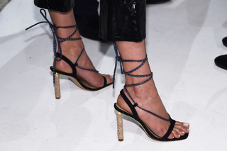 Karlie Kloss feet photo thumbnail