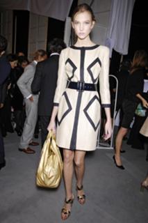 Karlie Kloss feet photo thumbnail