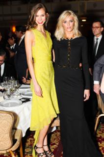 Karlie Kloss feet photo thumbnail