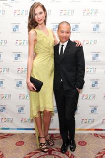 Karlie Kloss feet photo thumbnail