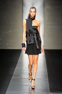 Karlie Kloss feet photo thumbnail