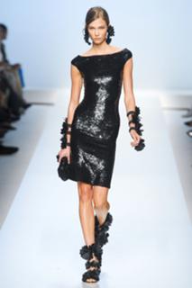 Karlie Kloss feet photo thumbnail