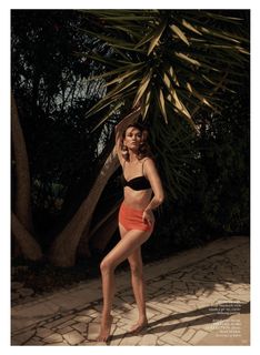 Karlie Kloss feet photo thumbnail