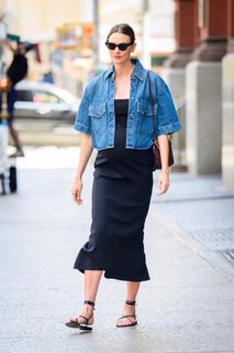 Karlie Kloss feet photo thumbnail