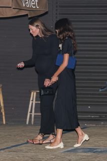 Karlie Kloss feet photo thumbnail