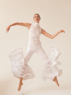 Karlie Kloss feet photo thumbnail