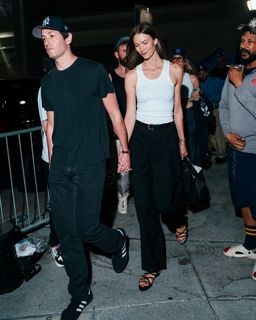 Karlie Kloss feet photo 16