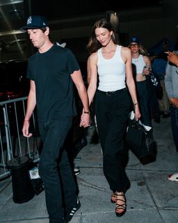 Karlie Kloss feet photo 15