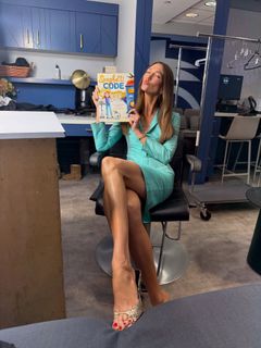 Karlie Kloss feet photo 13