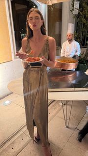 Karlie Kloss feet photo 20